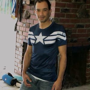 Meet your Posher, Carlos